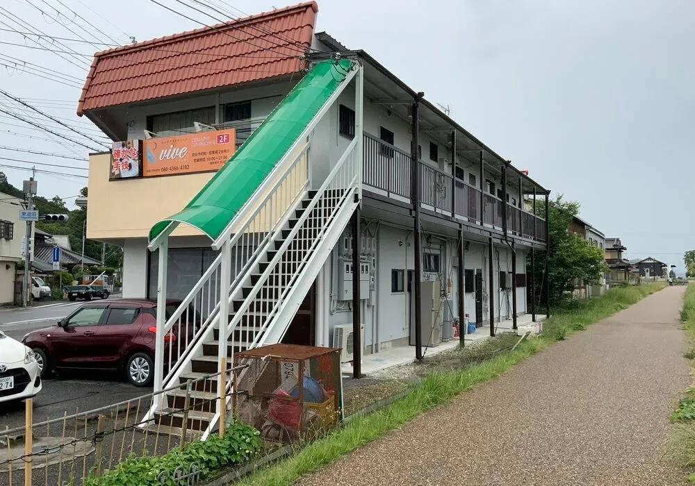 三木市東這田K様邸ハイツの外壁屋根塗装工事